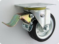 Koło metalowo-gumowe fi.140mm w obudowie skrętnej z hamulcem 35H